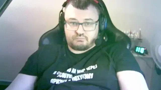 SirAbuser from StripChat is Freechat