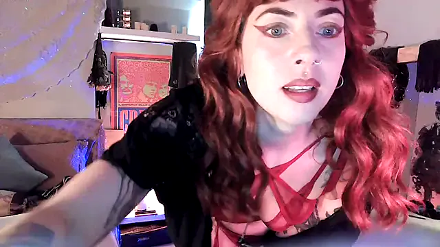 Sirenlucy from StripChat is Freechat