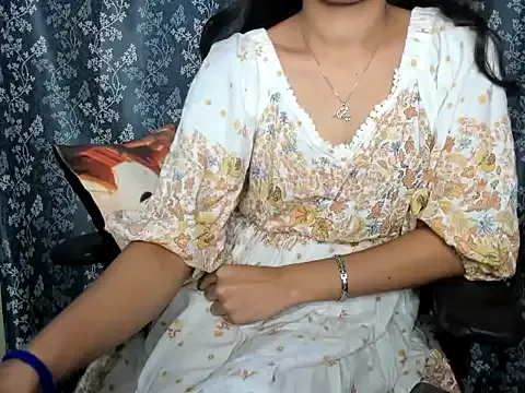 Siri-Apple from StripChat