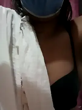 sizllingzaara from StripChat is Freechat