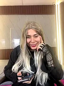 SkarlettLaw from StripChat is Freechat