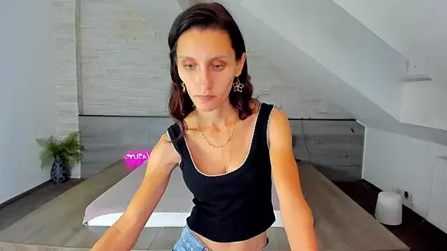 skinnystar_ from StripChat is Freechat