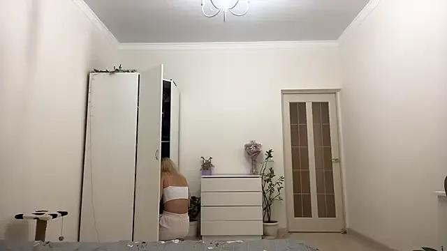 Girls: try live performances with matured performers, from dancing to quirks, in a variety of beautiful sex cams.