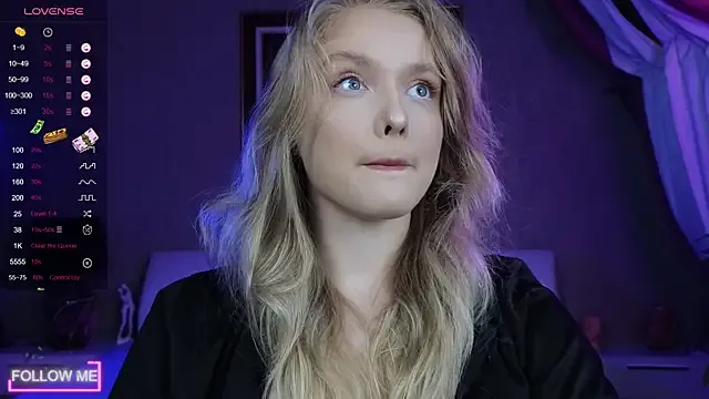 Slay_Blonde from StripChat is Freechat