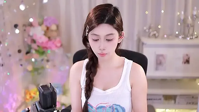 SleepArtist from StripChat