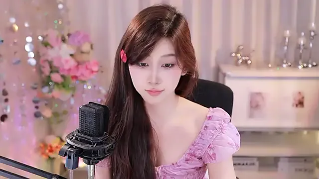 SleepArtist from StripChat