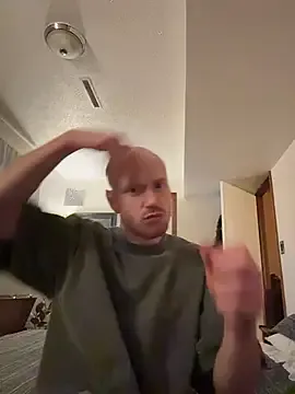 SLUTBR0 from StripChat is Freechat