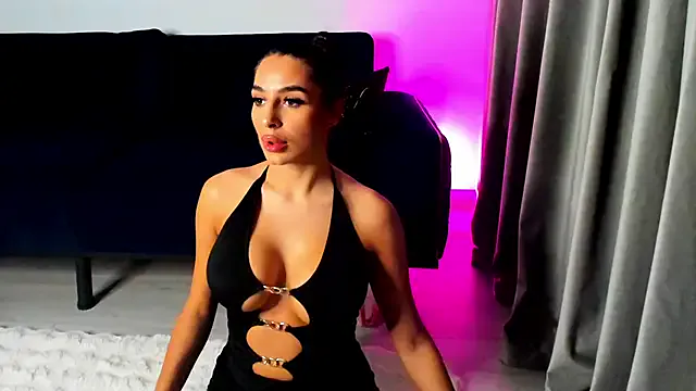 SluttyMaddy from StripChat is Freechat