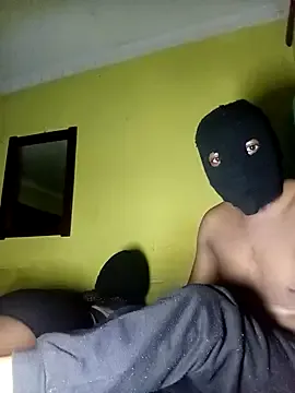 smallTime4 from StripChat is Freechat