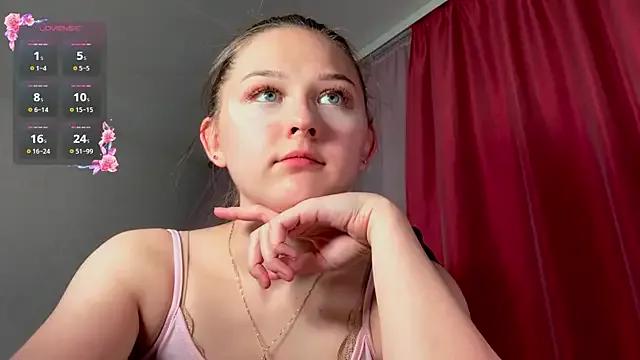 Smoke_mama from StripChat is Freechat
