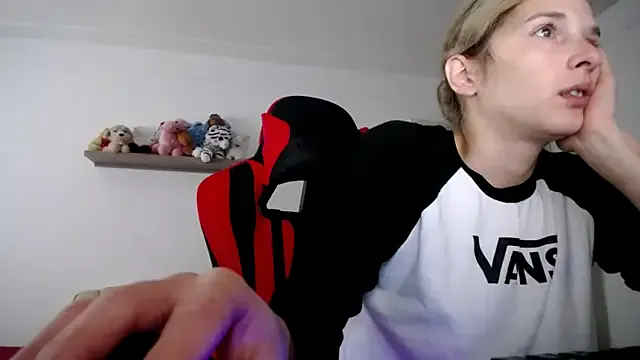 SmokerLety from StripChat