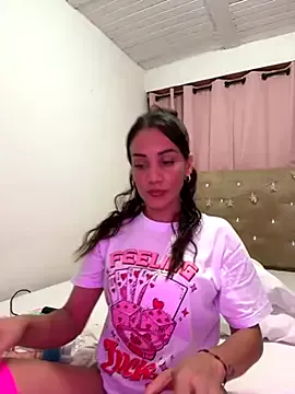 Girls: try live performances with matured performers, from dancing to quirks, in a variety of beautiful sex cams.