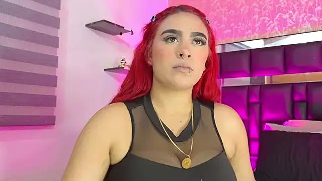Sofia_martiin from StripChat is Freechat