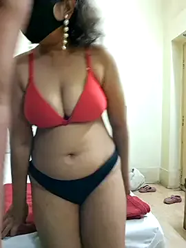 SofiaLeo from StripChat is Freechat