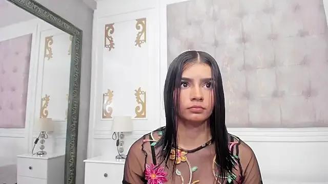 SofiMotielle from StripChat is Freechat