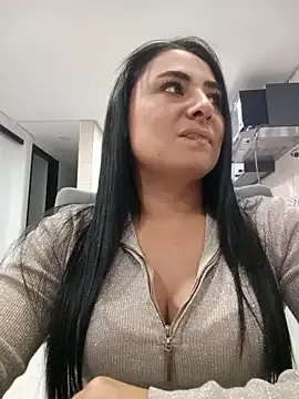 solandrea from StripChat is Freechat