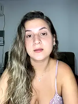 solmartins from StripChat is Freechat