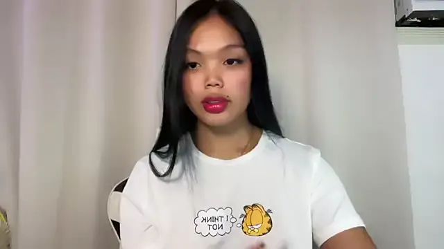 Somefun_molly from StripChat is Freechat