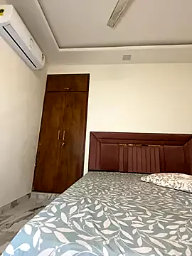 somya_girl from StripChat is Freechat