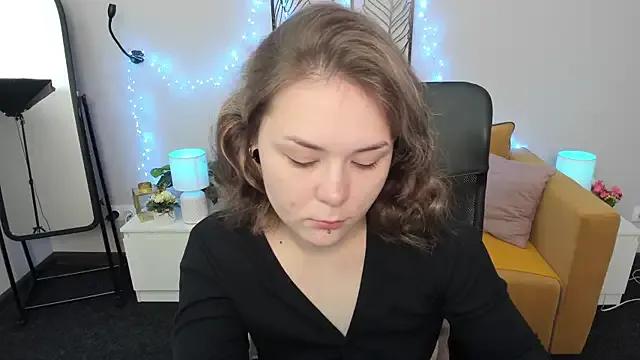 Sophi_gi from StripChat is Freechat