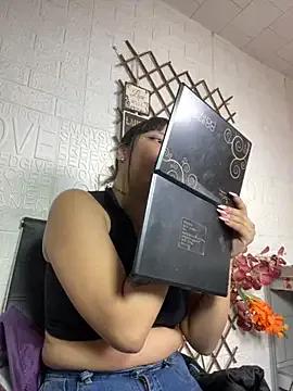 Sophi_Kalifa from StripChat is Freechat