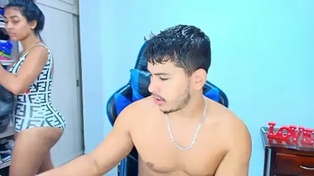 sophia_and_alex from StripChat is Freechat