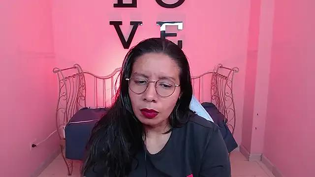 sophia_reyes_ from StripChat is Freechat