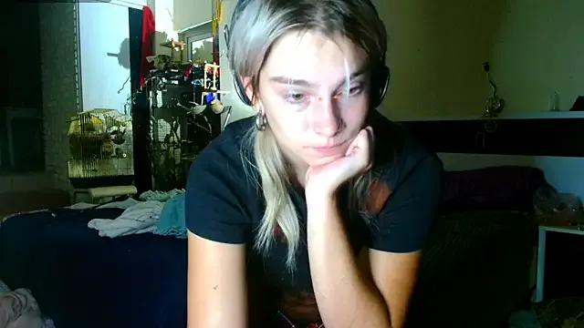 Sophie_Bell from StripChat is Freechat