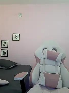 sophie_pazz from StripChat is Freechat