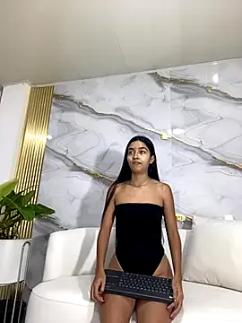 Sophie_petite18 from StripChat is Freechat