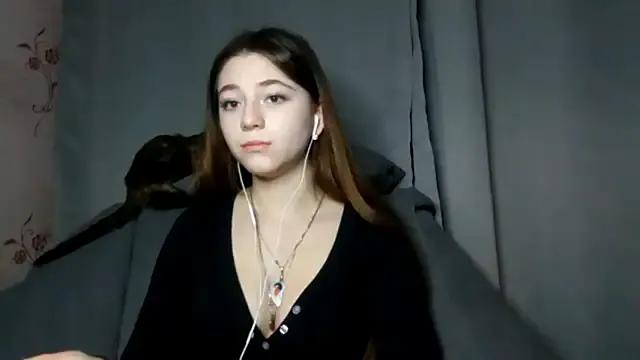 Sophiecuttie from StripChat is Freechat