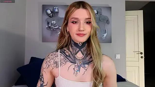 SophieInkk from StripChat is Freechat