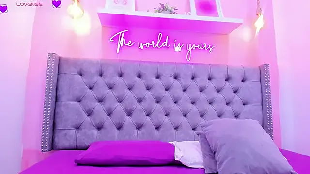 Sophiia_77 from StripChat is Freechat