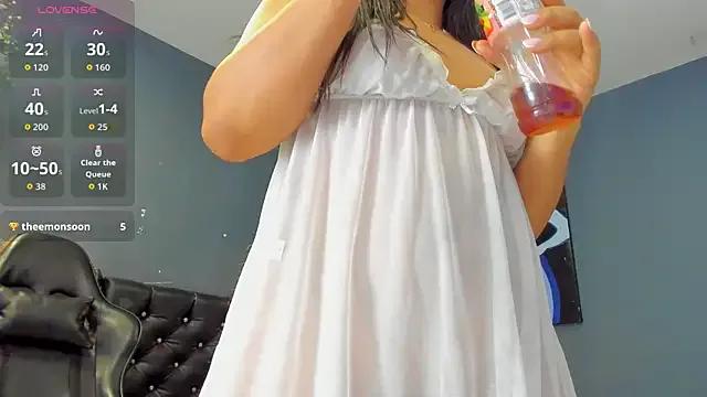 Girls: try live performances with matured performers, from dancing to quirks, in a variety of beautiful sex cams.