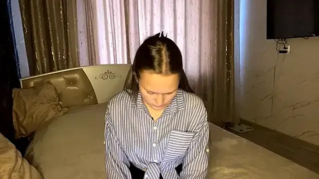 SoSweetGirl from StripChat is Freechat
