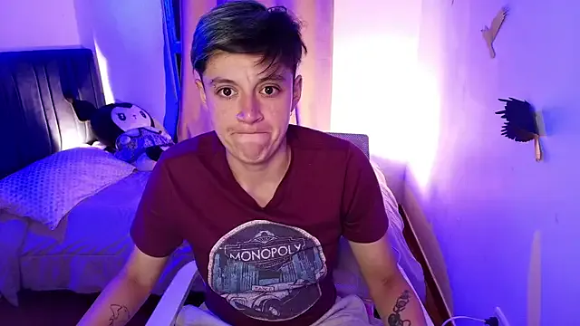 Girls: try live performances with matured performers, from dancing to quirks, in a variety of beautiful sex cams.