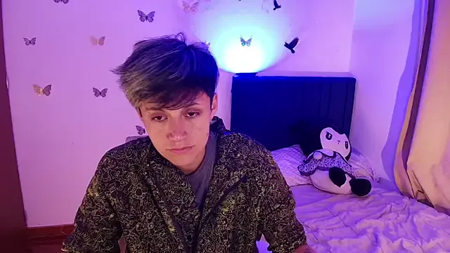 spicyferny from StripChat is Freechat