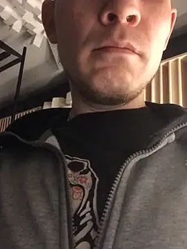 Spielzeugtwink from StripChat is Freechat