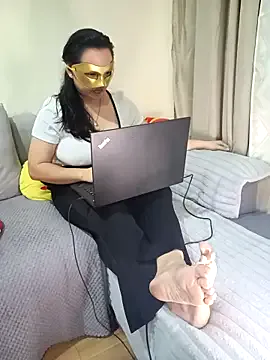 Stacysfeet from StripChat is Freechat