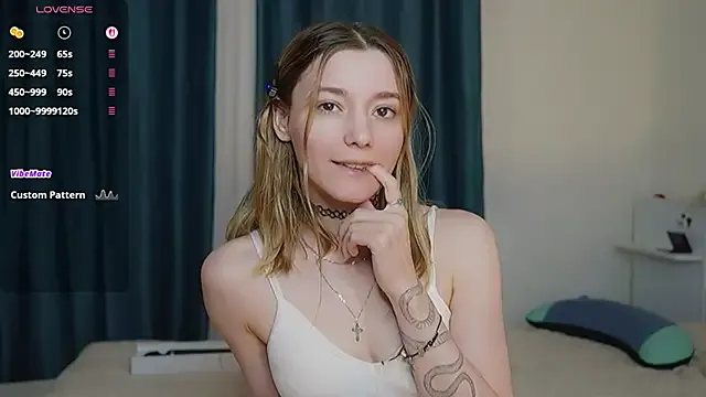 StarryMary from StripChat is Freechat