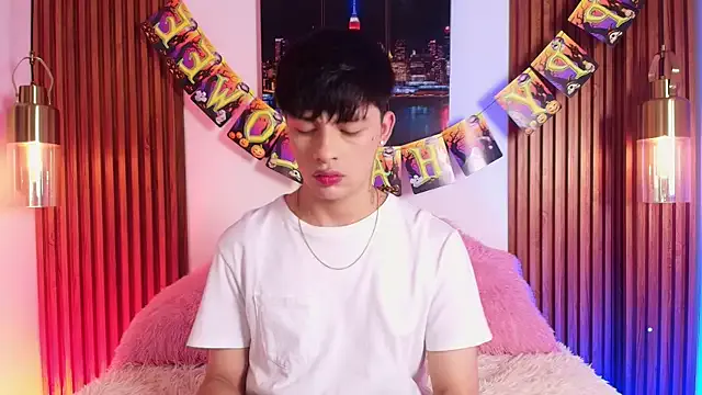 Steev_Novoa from StripChat is Freechat