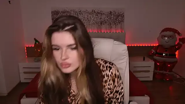 Girls: try live performances with matured performers, from dancing to quirks, in a variety of beautiful sex cams.