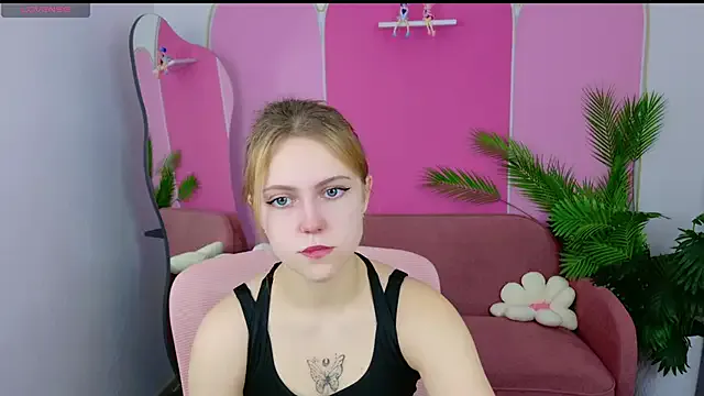 Stellahaart from StripChat is Freechat