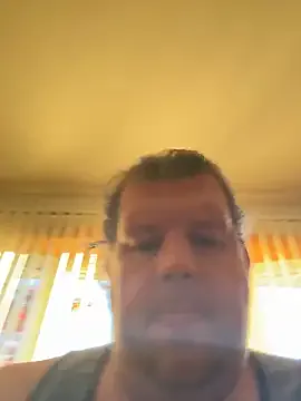 Stephanie1984 from StripChat is Freechat