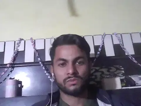 Stubborndesiboy from StripChat is Freechat