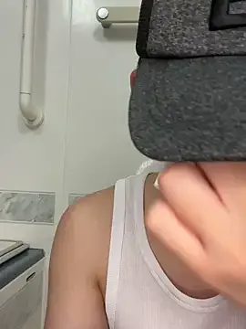 suisui3434 on StripChat 