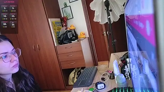 Girls: try live performances with matured performers, from dancing to quirks, in a variety of beautiful sex cams.