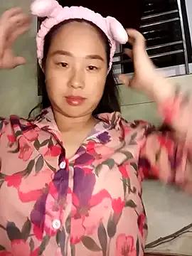 suki-lady from StripChat is Freechat
