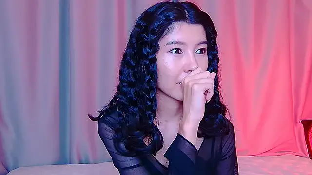 sunarinsun from StripChat is Freechat