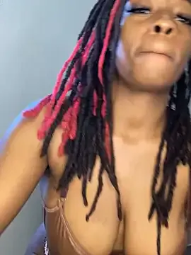 Sunflower_Synns from StripChat is Freechat